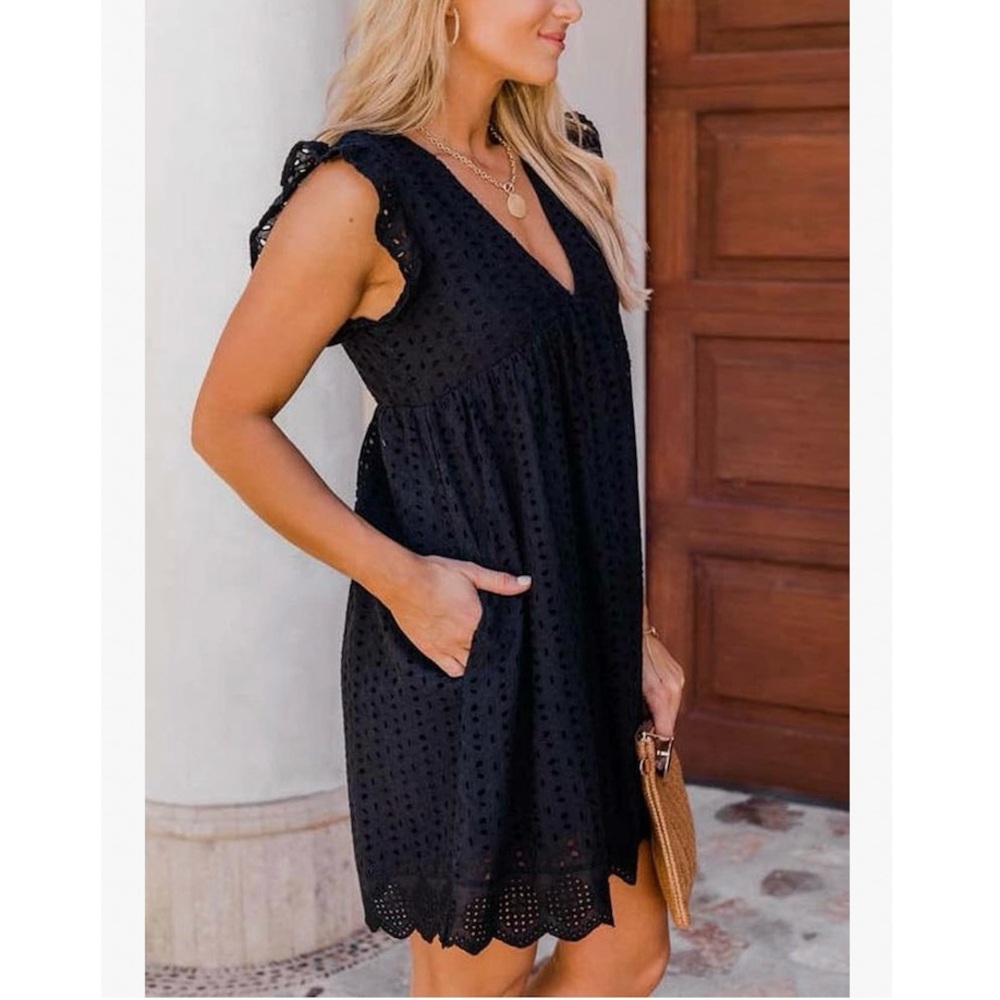 New black eyelet v-neck dress romper with shorts underneath size Small - Picture 3 of 16